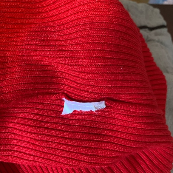 Cherry Red Ribbed Cold Shoulder Sweater - Picture 7 of 8